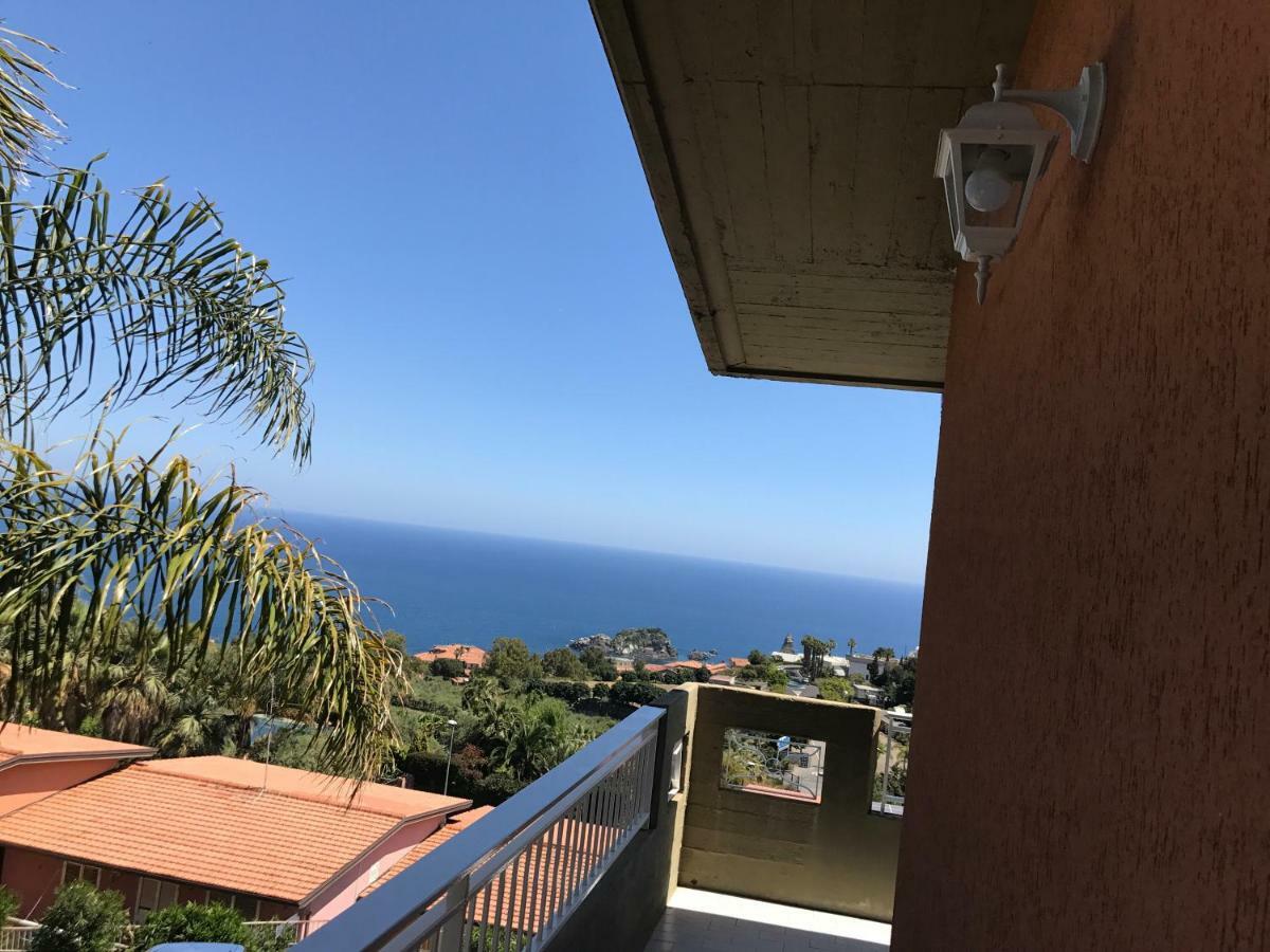 Casa Mira Apartment Aci Trezza Bagian luar foto