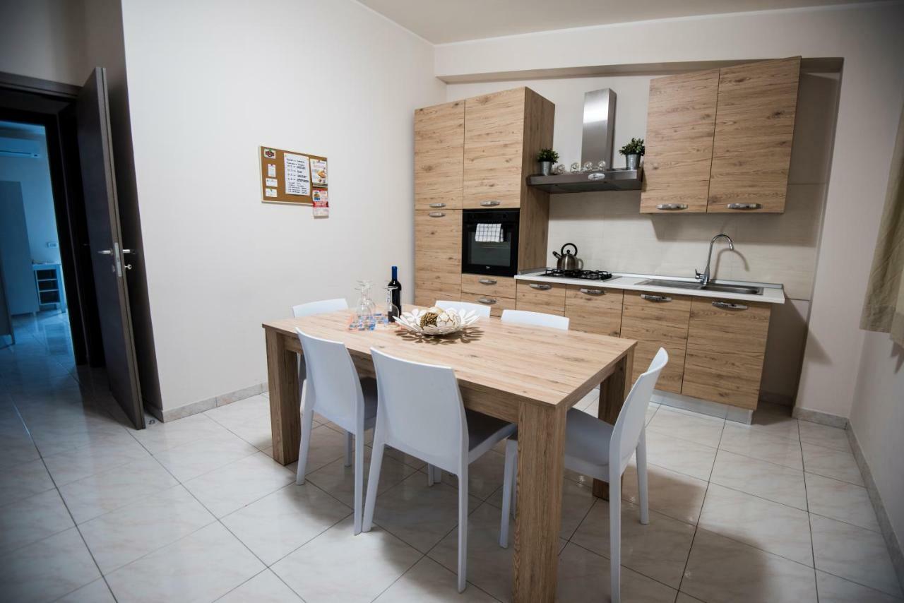 Casa Mira Apartment Aci Trezza Bagian luar foto